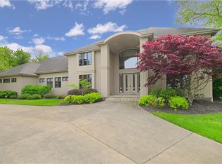 2569 Ginger Wren Rd, Pepper Pike, OH 44124