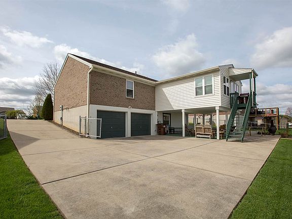 2nd image of 2140 Hartland Blvd
