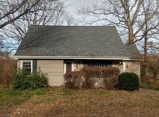 4 Hope Rd, Great Meadows, NJ 07838