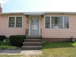 4423 Lincoln Ave photo 1