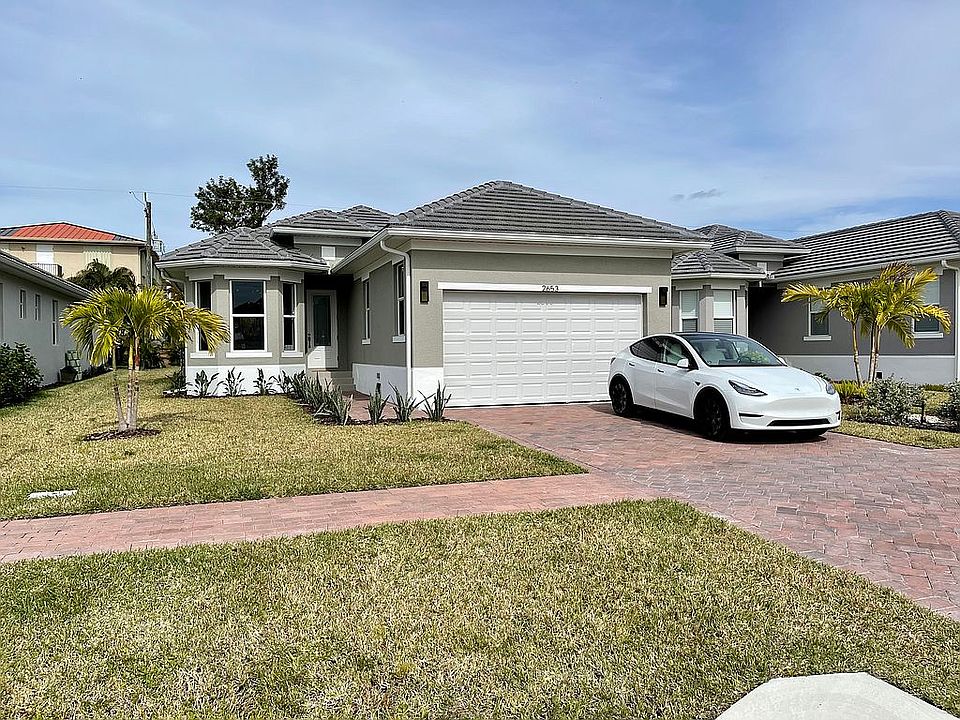 1st image of 2653 Linda Dr