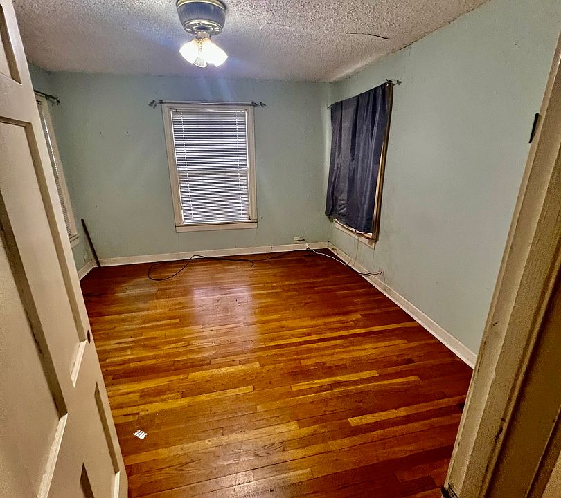 2nd image of 389 Meredith Dr