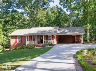 1208 Sunset Dr SE, Winder, GA 30680