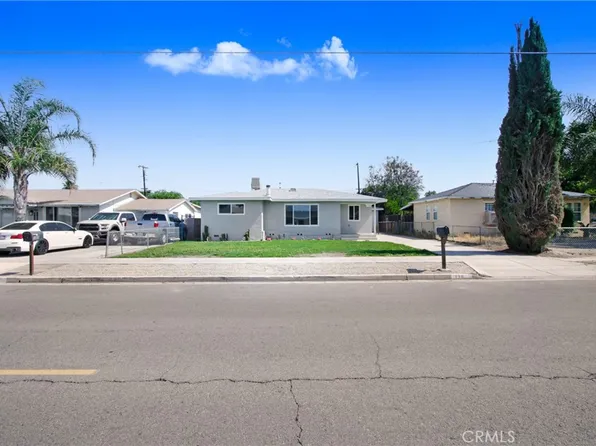 136 W Mayberry Ave, Hemet, CA 92543