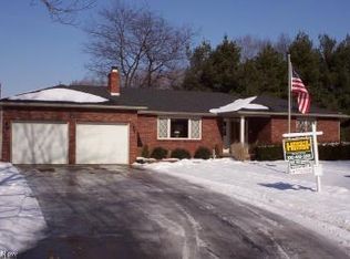 300 Kingwood Dr, Columbiana, OH 44408