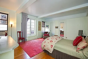 Rented by NextStopNY