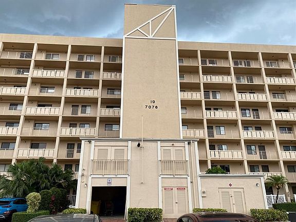2nd image of 7076 Huntington Ln APT 805