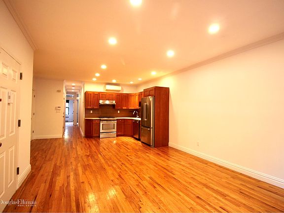 2nd image of 392 2nd St #1
