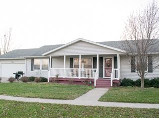 204 Park Place Ave NW, State Center, IA 50247