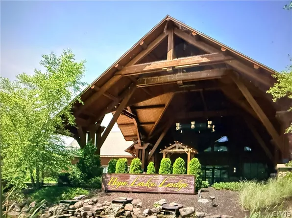 2177 Clute Rd #510, Cortland, NY 13045