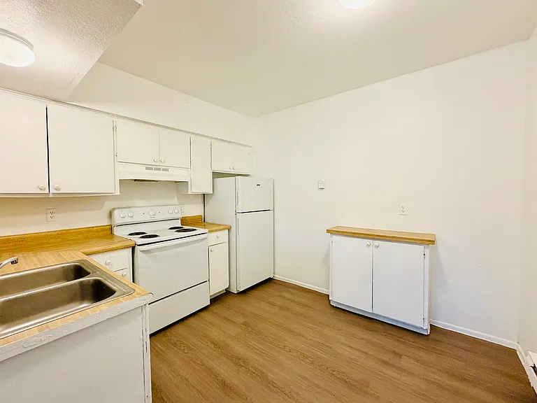 Santa Cruz Apartments - Studios, 1 Bedroom and 2 Bedrooms with Pool! — Photo 28