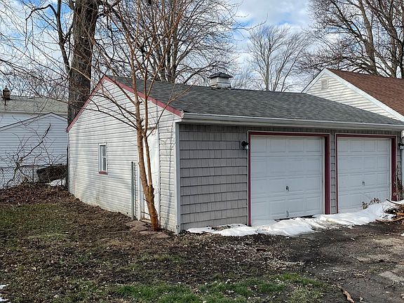 3rd image of 1224 E 348th St