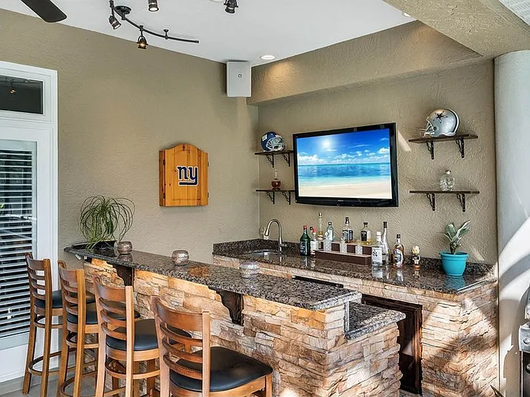 3856 Hunters Isle Dr — Photo 23