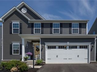 171 Horseshoe Dr, Oakdale, PA 15071