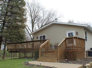 3015 O Ave NW, Cedar Rapids, IA 52405