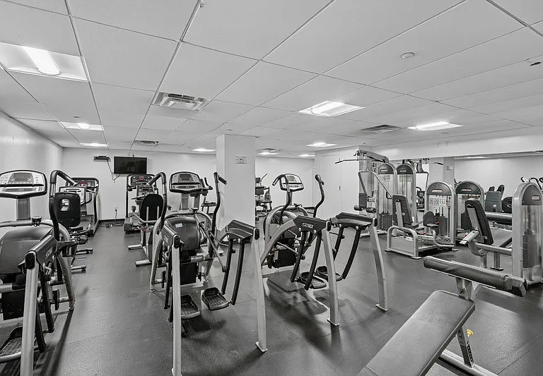 3260 Henry Hudson Pkwy E #7H — Photo 16