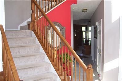 3rd image of 9273 Lakeview Dr