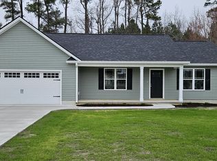201 Gordon Rd, Clinton, NC 28328