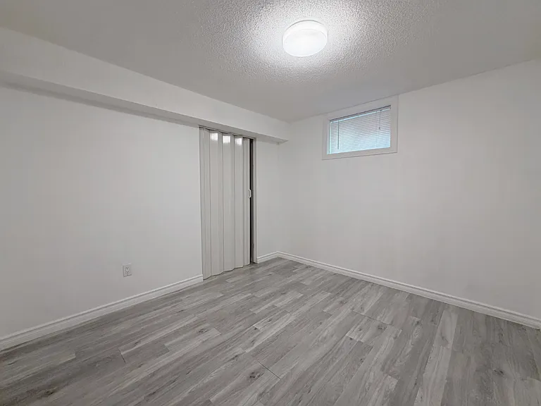 841 Garth St #2 — Photo 9