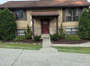 106 Phyllis Dr, Charleston, WV 25302