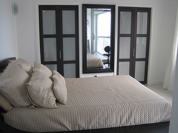 4th image of 2200 NE 33rd Ave APT 17E