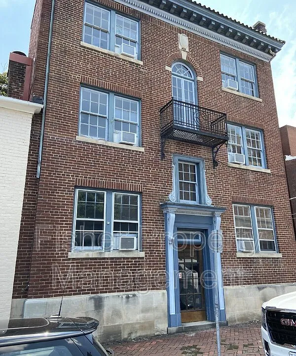 111 N Foushee St #1