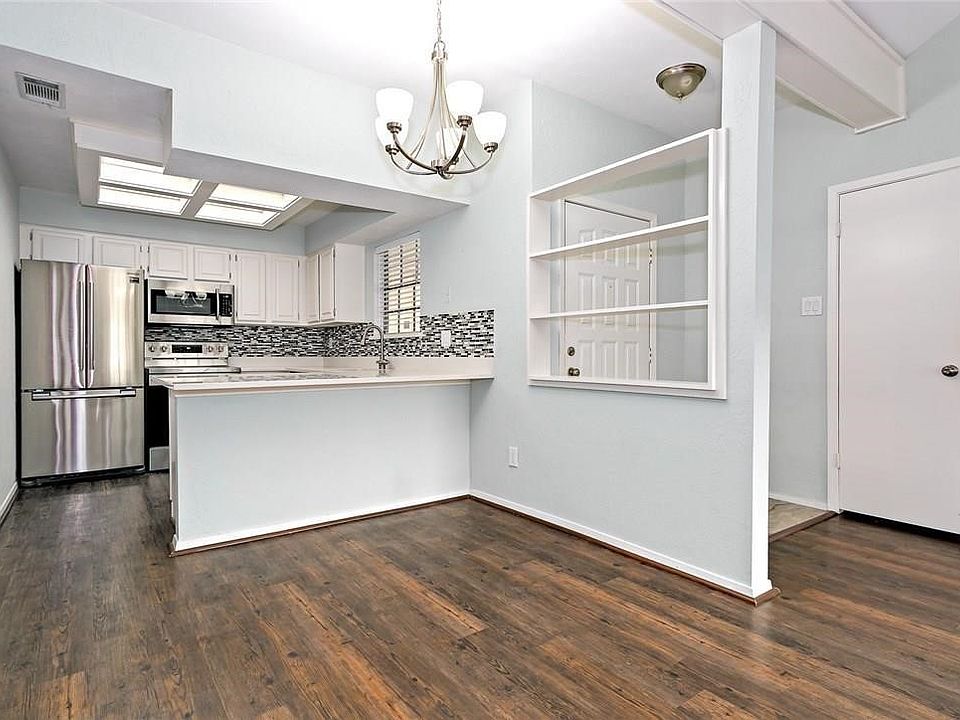 1st image of 3140 Devonshire Dr APT 234
