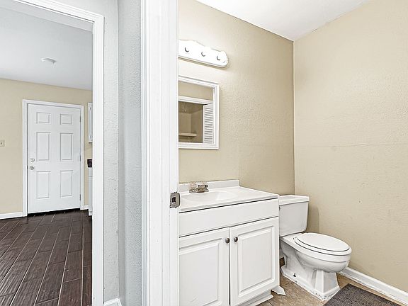 4th image of 522 S Flannery Rd APT A