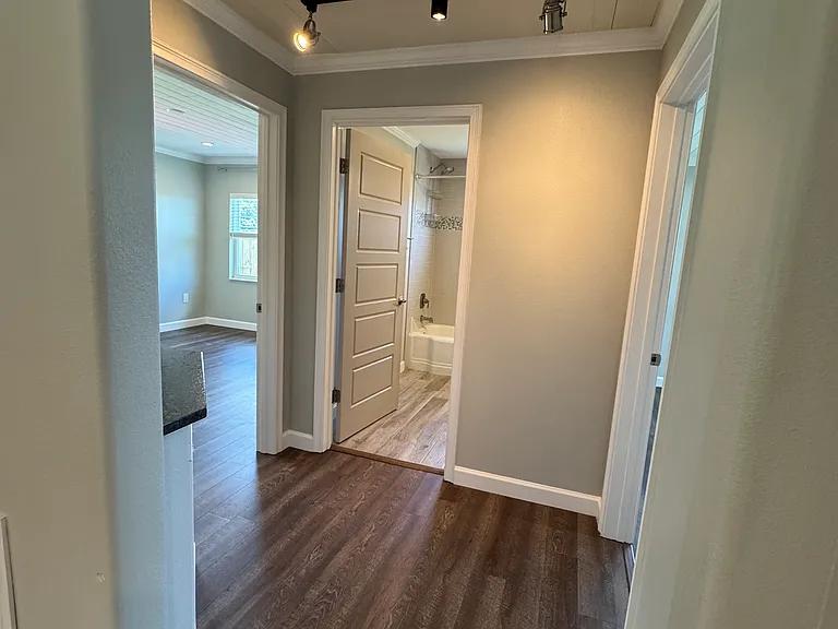 10430 Lithia Pinecrest Rd — Photo 16