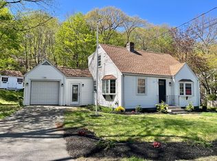 69 Brookside Rd, Braintree, MA 02184