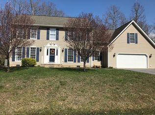 142 Rutherford Ln, Stuarts Draft, VA 24477