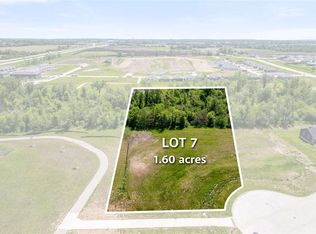 2909 Timber Creek Ct, Hiawatha, IA