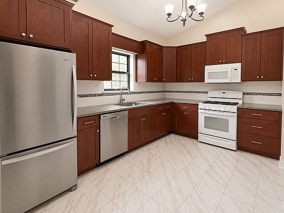 3rd image of 84-56 98th St #2