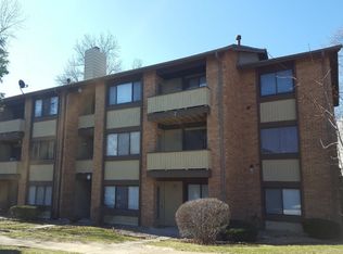 7 Fairways Cir APT A, Saint Charles, MO 63303