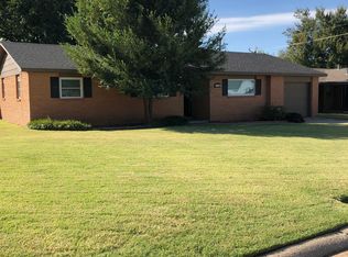 1801 Hillcrest Dr, Woodward, OK 73801