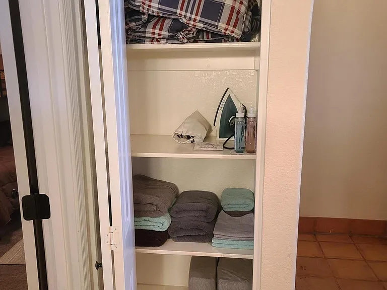 2010 Bombay Dr — Photo 14