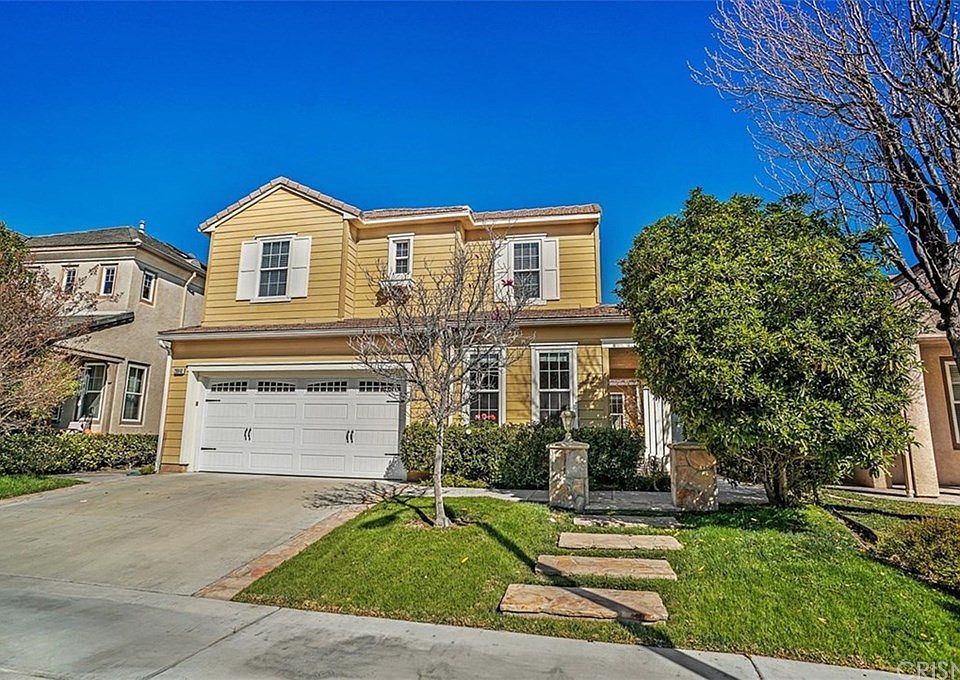 1st image of 26840 Peppertree Dr