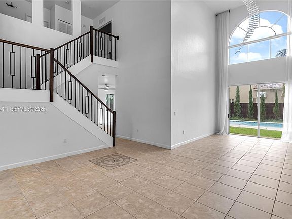 3rd image of 1922 SE 22nd Ct