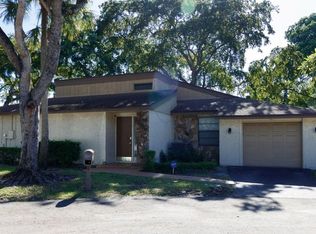 8197 Royal Palm Ct, Tamarac, FL 33321