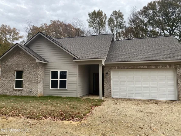 566 McMaster Rd, Sarah, MS 38665
