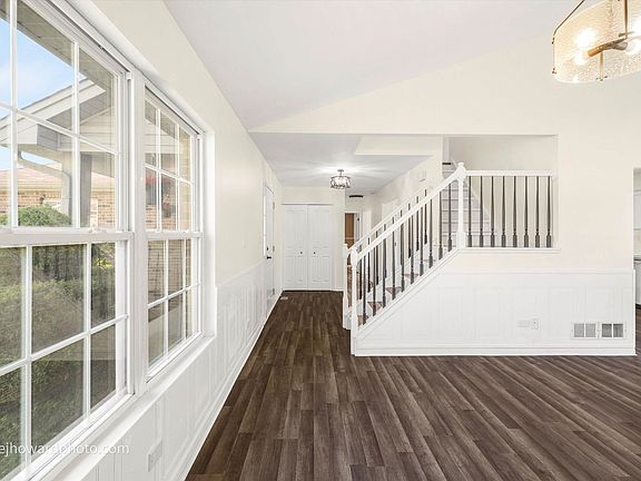 5th image of 4606 Newberry Ave