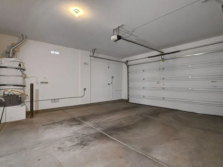 7110 Purple Iris Ave — Photo 19
