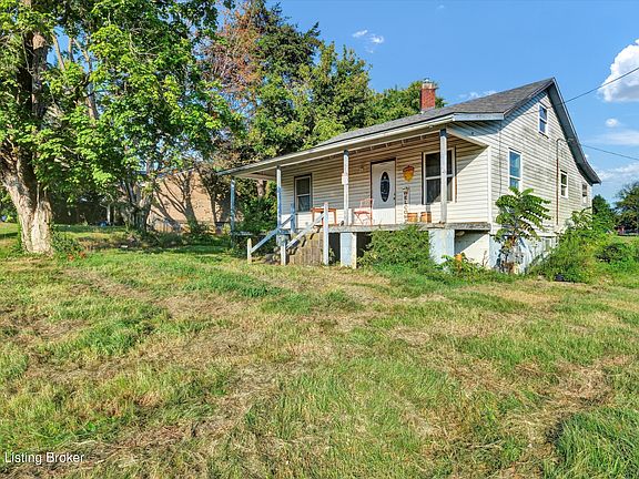3rd image of 887 W Elm Rd