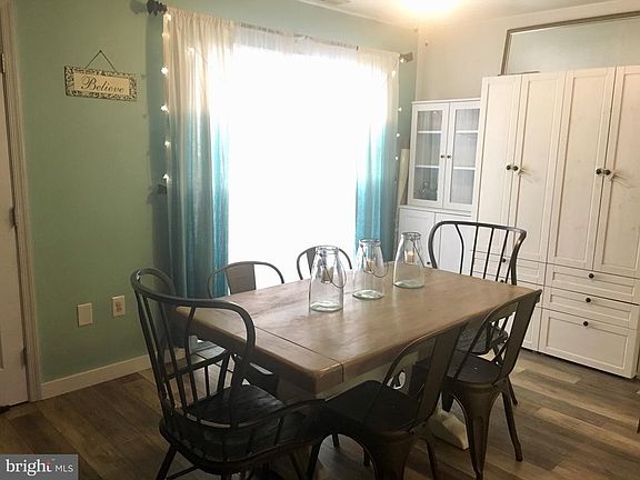 5th image of 244 Candlelight Ln