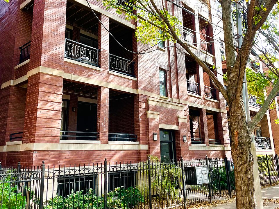 1st image of 675 N Peoria St APT 4N