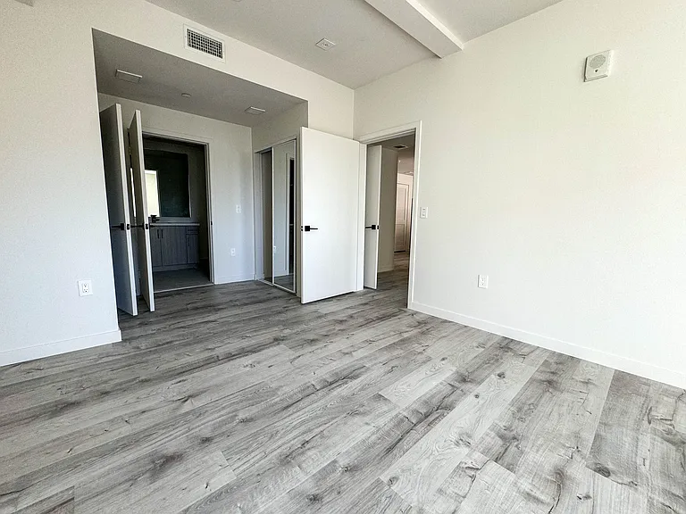Legacy Tamarind Apartments — Photo 29