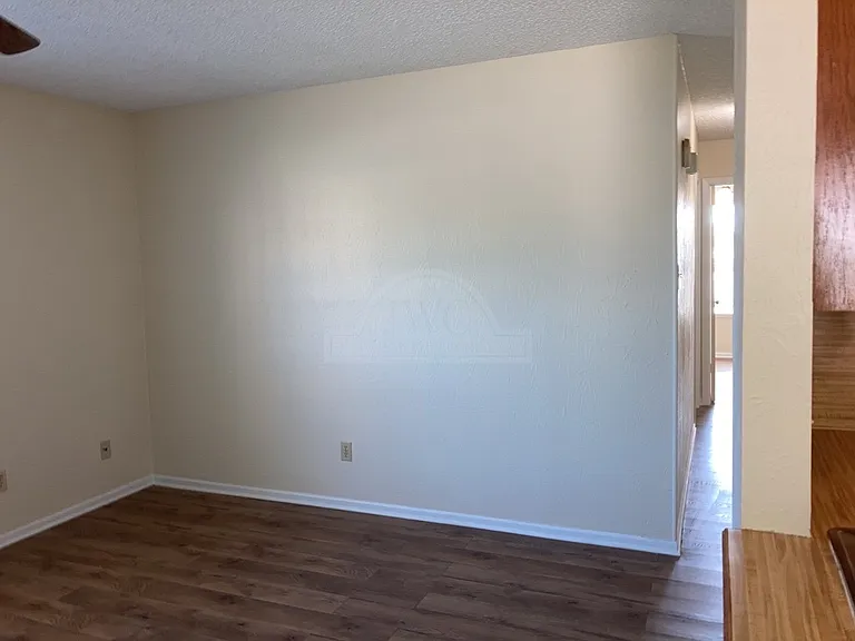 810 N 5th St — Photo 5