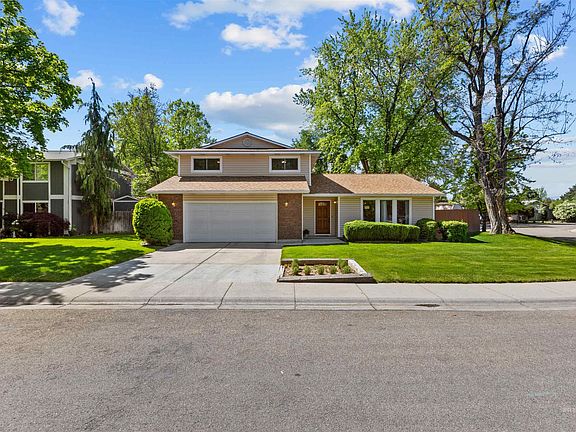 2nd image of 10493 W Summerwind Dr