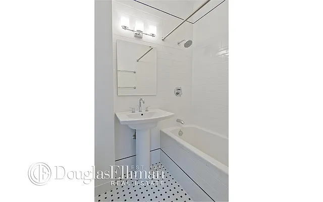 Rented by Douglas Elliman | media 15