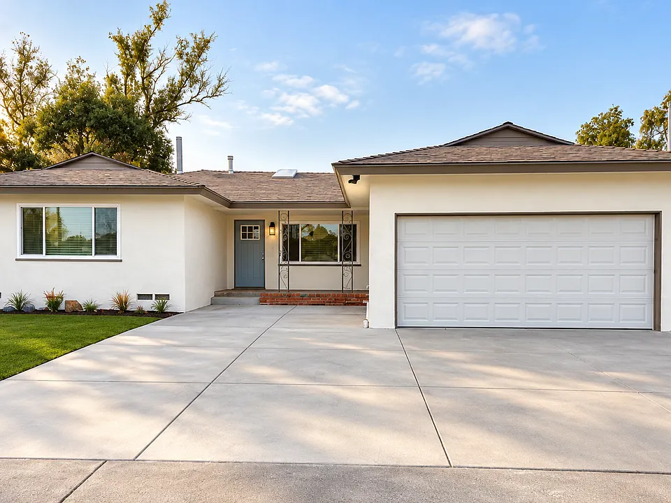 5051 Campanile Dr